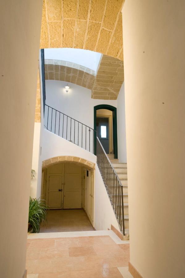 Beautiful Property In The Heart Of Gallipoli Exterior photo